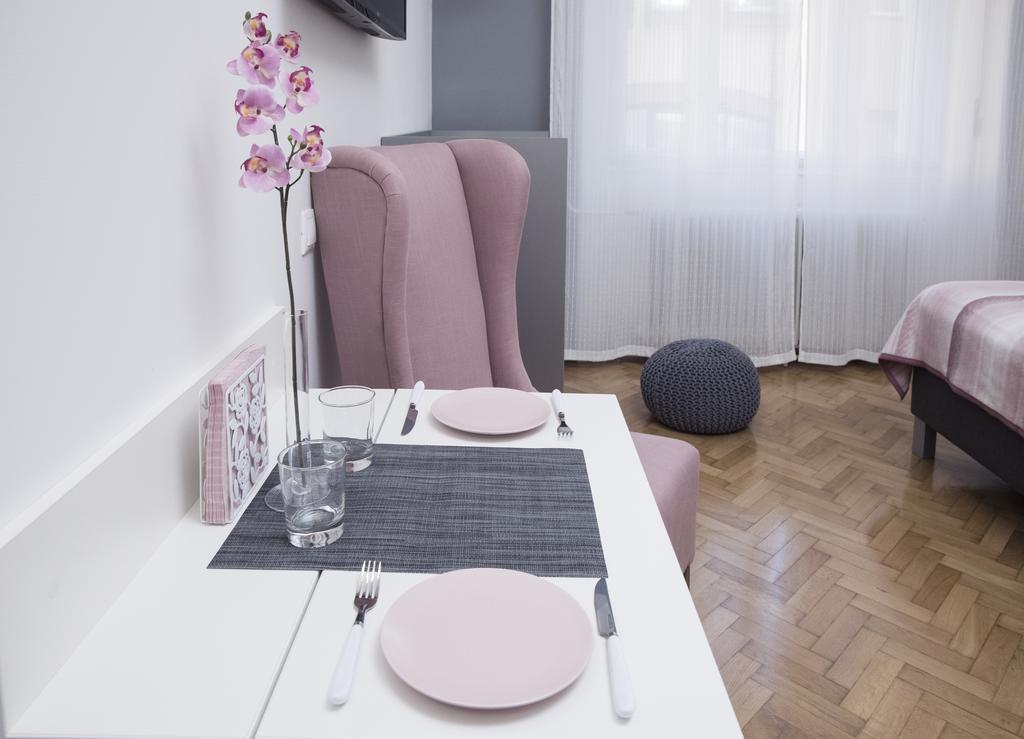 Dom Apartman Сегед Екстериор снимка