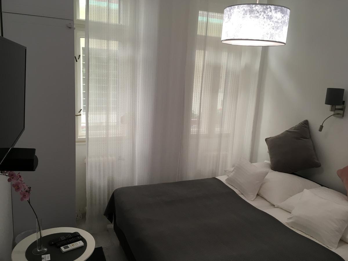 Dom Apartman Apartment Сегед Стая снимка